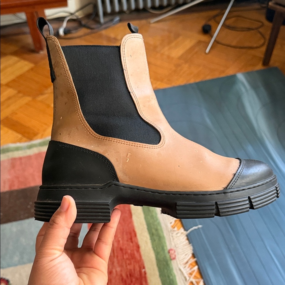 Ganni Tan and Black Rain Chelsea Boots in size 41 with some scratches and stains